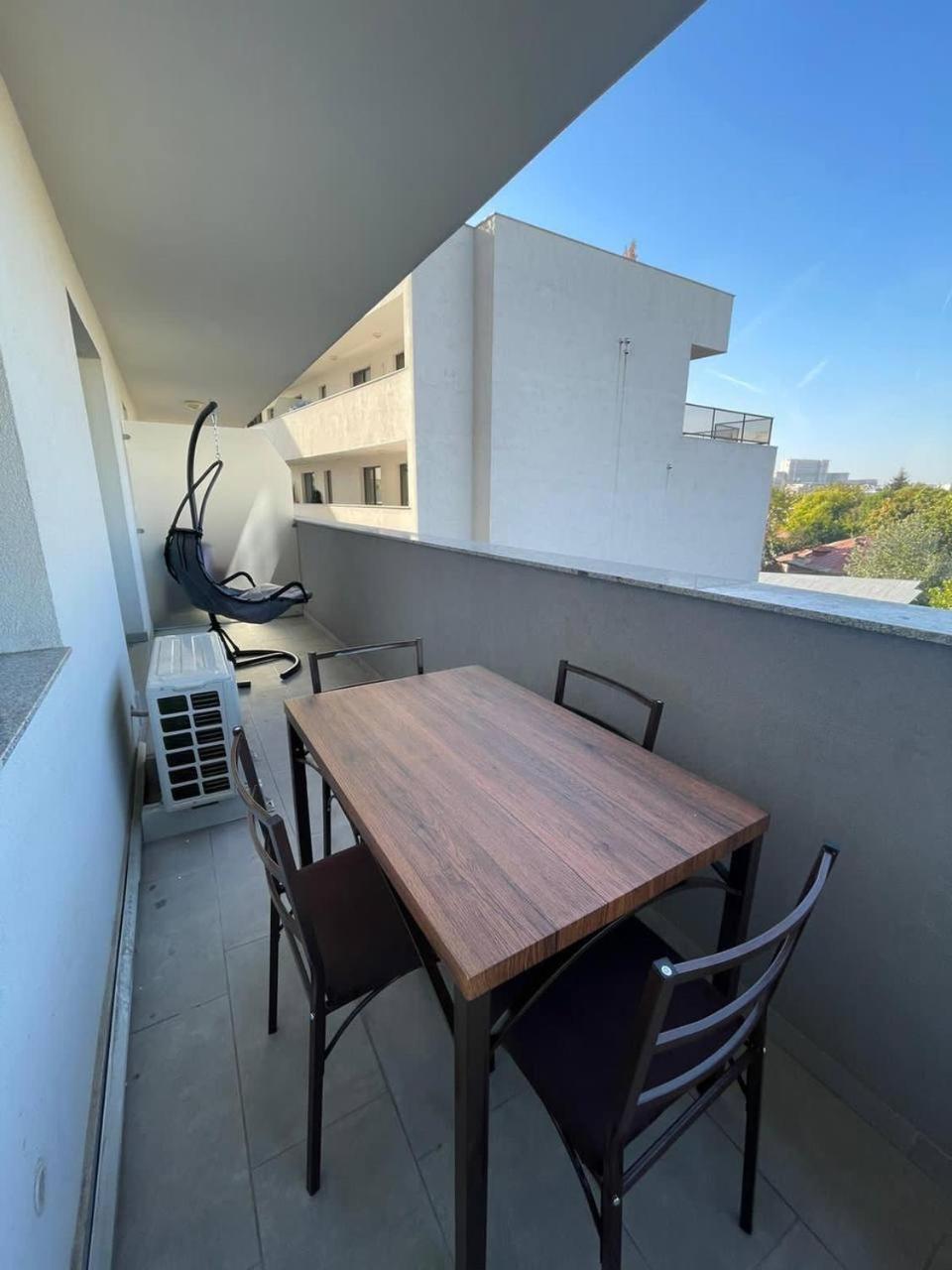 Carol New Building With Balcony Apartment Букурещ Екстериор снимка