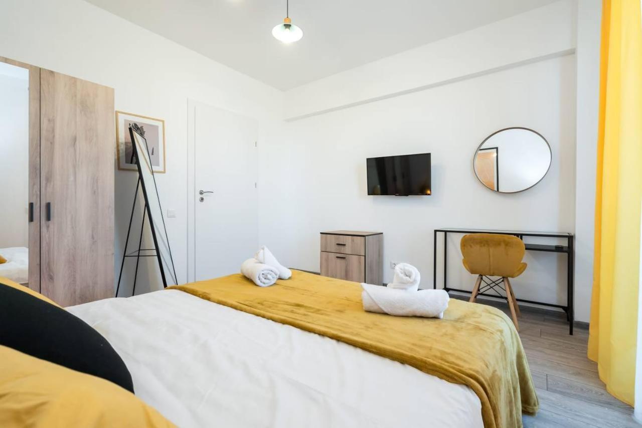 Carol New Building With Balcony Apartment Букурещ Екстериор снимка