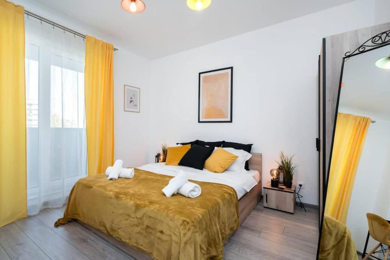 Carol New Building With Balcony Apartment Букурещ Екстериор снимка